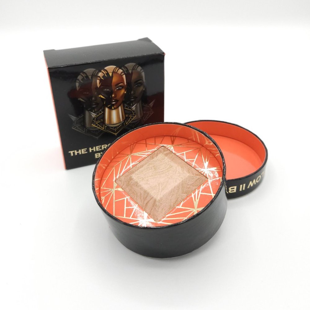Juvia's Place Heroine Glow II Highlighter NEW WITH BOX